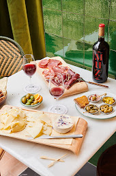 Photo n°87 de Montijo Paris à Paris (Bar à vin)