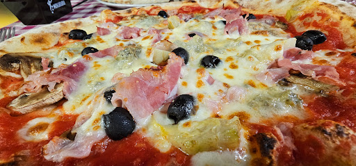 APUTIA PIZZERIA BISTROT - Thumbnail