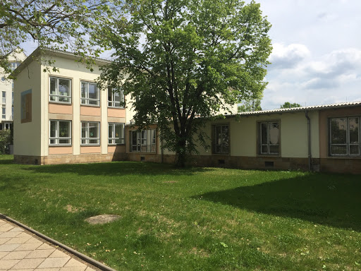 6. Elementary School "Am Grossen Garten" - Thumbnail