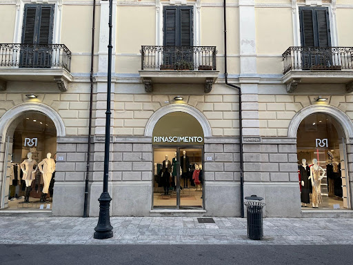 In & Out Rinascimento - Thumbnail