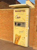 Distributeur de baguettes - Boulangerie Aux 4 Saison’s à Calais