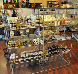 Photo n°13 de Maison Vini Dom Caviste-Fromagerie-Charcuterie à Lannilis (Charcuterie)