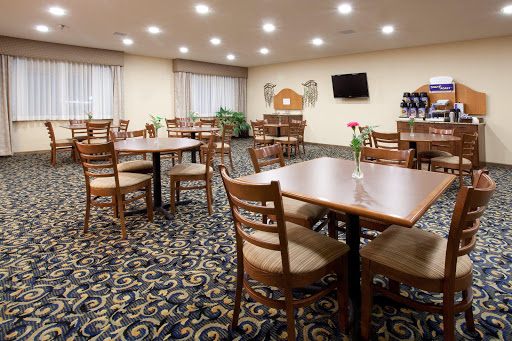 Holiday Inn Express & Suites Torrington, an IHG Hotel - Thumbnail