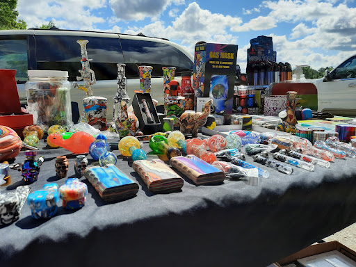 US 1 Metro Flea Market - Thumbnail