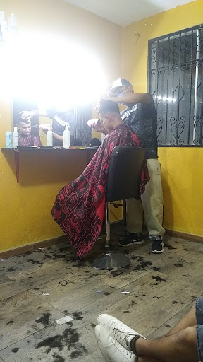 Eze Tu RaFitA BARBER SHOP