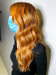 Photo n°7 de Le Salon de l'Opéra à Toulon (Salon de manucure)