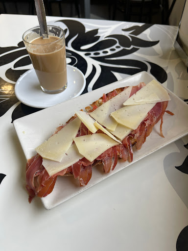 Cafeteria K'Tomas - Visual