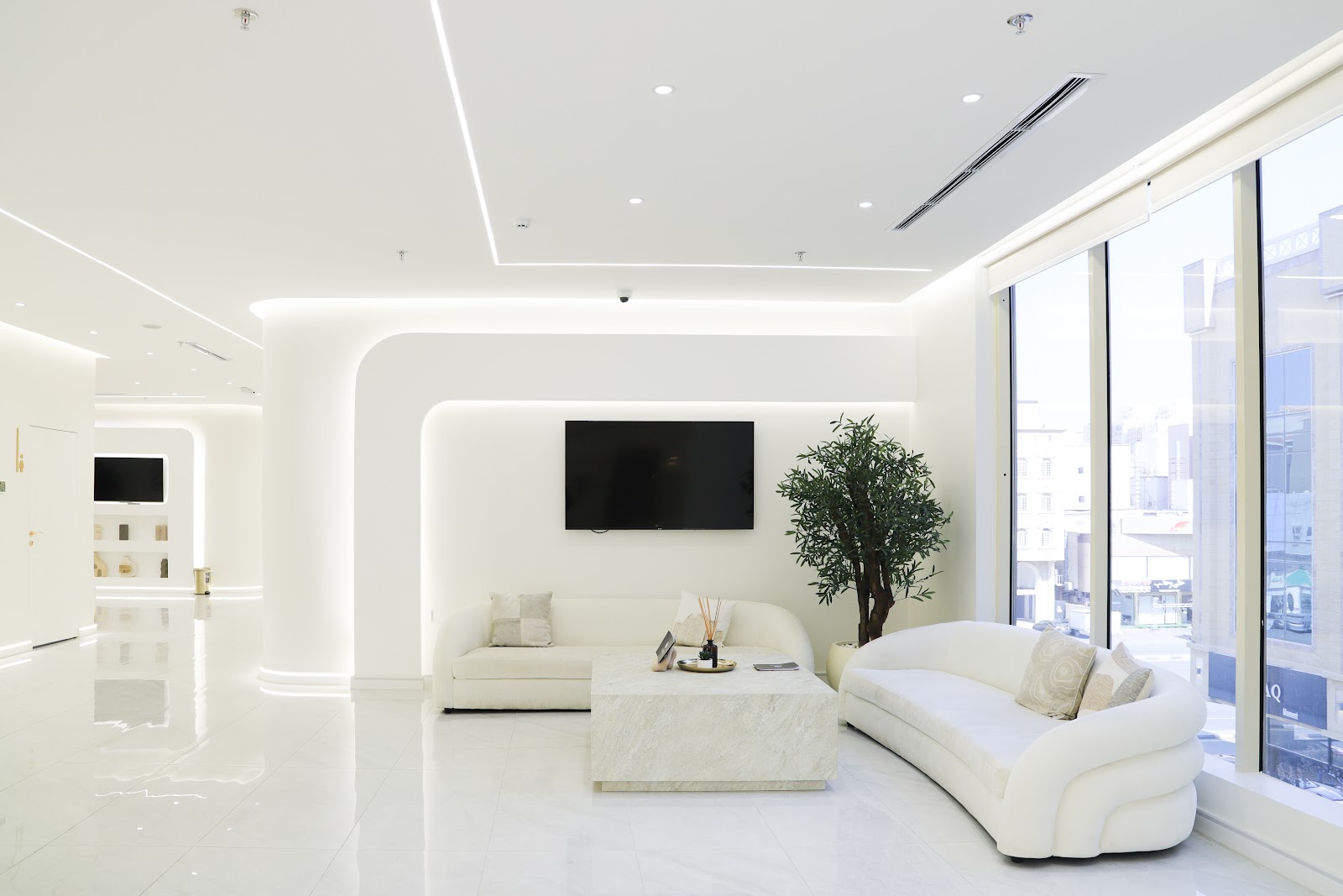 مجمع د. فهد طلعت الزهراني المتخصص في طب الاسنان - صورة 4