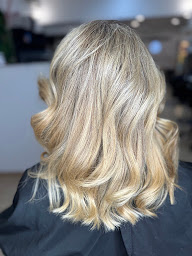 Photo n°23 de Nesrine latelier à Béziers (Institut de bronzage)