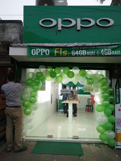 Photos of Oppo Dakbangla Brand Shop