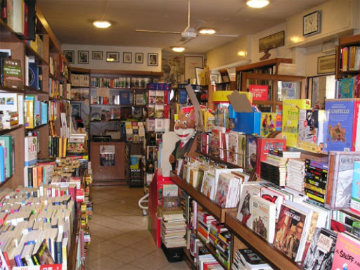 Libreria Logan - Visual