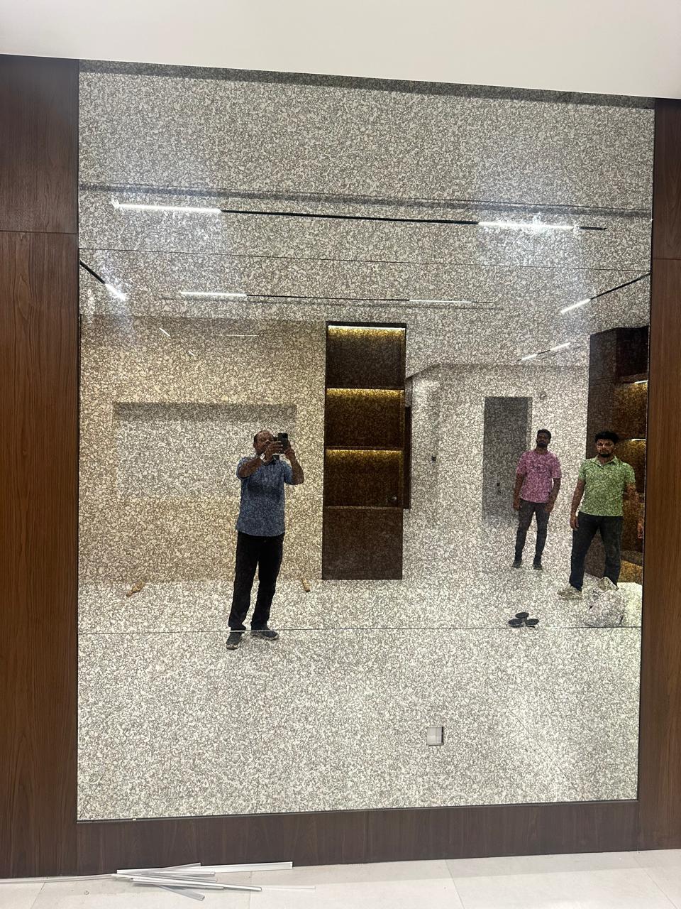 موسسة الزجاج الفضي للزجاج - صورة 2