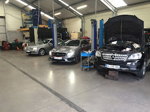 Photo n°4 de M-B AUTO à Samoreau (Garage automobile)