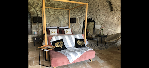 Photo n°26 de Le Manoir: Loveroom avec jacuzzi privatif à La Roquette-sur-Var (Chambre d'hôtes)