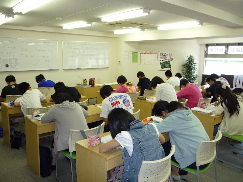 合格実践塾 岩切校