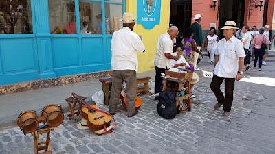 Photos of Merceria La Mu&ntilde;equita Azul