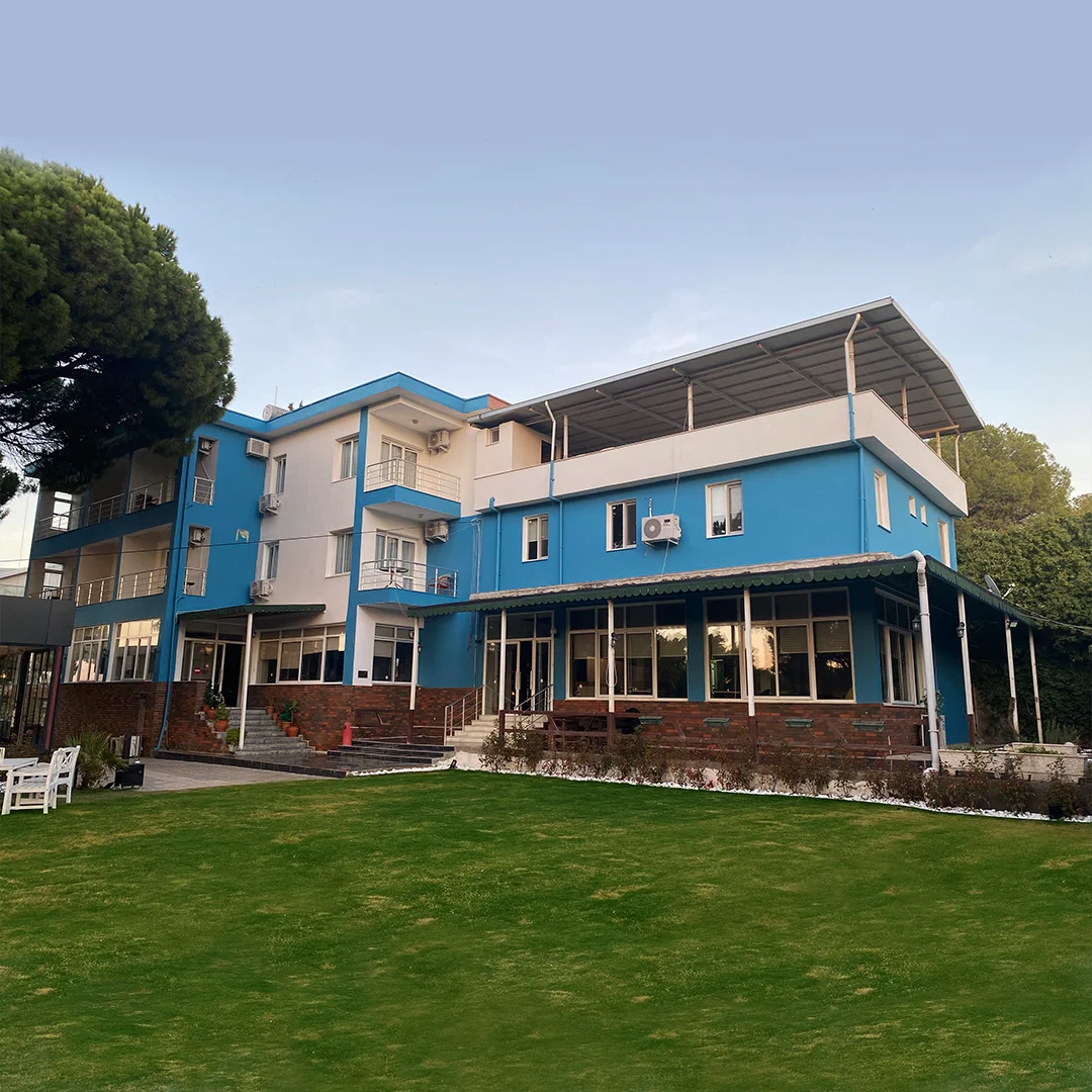 Pine Tree Otel