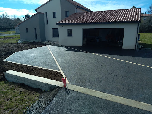 Photo de EURL ROMU à Laussonne (43150)