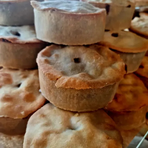 Kinnaird Butcher Shop and Deli - Thumbnail