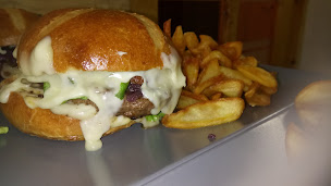 Photo n°31 de Authentique à Chalmazel-Jeansagnière (Restaurant à viande)