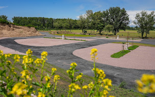 Photo n°12 de HIGHLAND PARK à Saint-Pourçain-sur-Besbre (Terrain pour camping-cars)