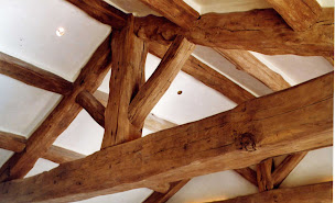 Photo n°19 de Atelier de Saint Cannat - Matériaux anciens : poutres, planchers, tuiles, carrelages... à Aix-en-Provence (Magasin de materiaux de construction)