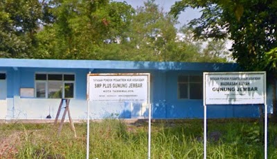 Photos of Sekolah Menengah Pertama Plus Gunung Jembar