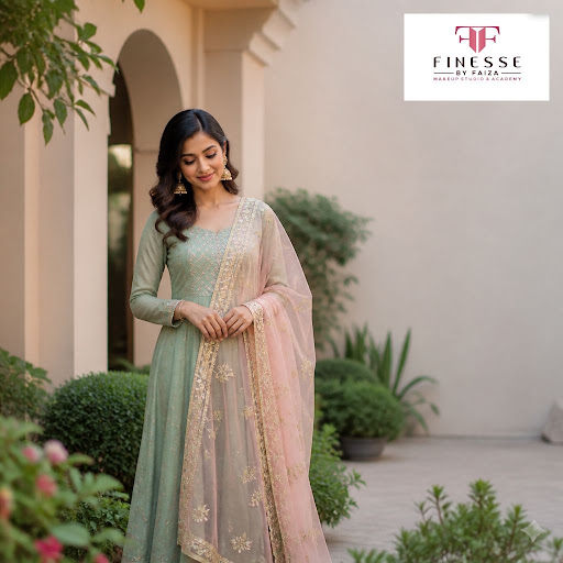A beautifully draped dupatta can completely transform your traditional look, adding elegance, str… post image