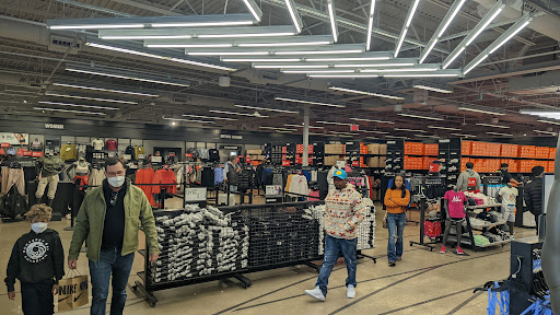 Nike Store - Thumbnail