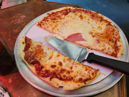 Wig & Pen Pizza Pub - Thumbnail