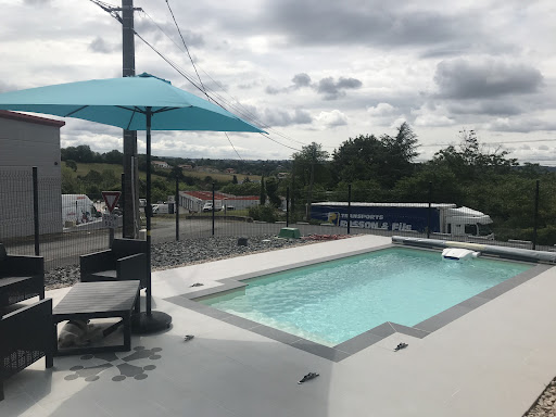 Photo de Piscines Desjoyaux à Figeac (46100)