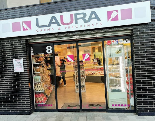 Carns Laura