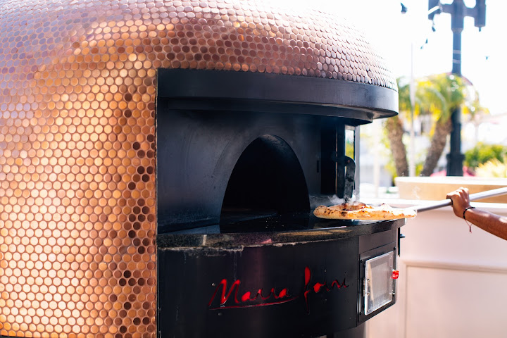 ENO Market & Pizzeria by null