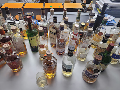 Whisky Scheune - Visual