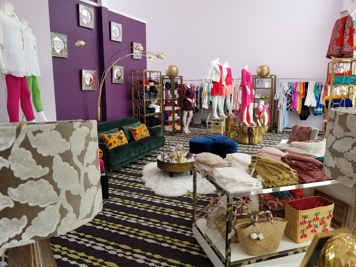 The B. Store - Visual