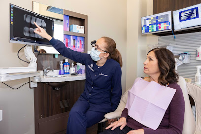 Essenmacher Family Dental: Lindsay Essenmacher, DDS