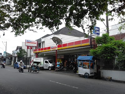 Photos of Alfamart Supriyadi
