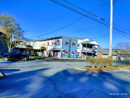 Riverside Village Shoppes - Thumbnail