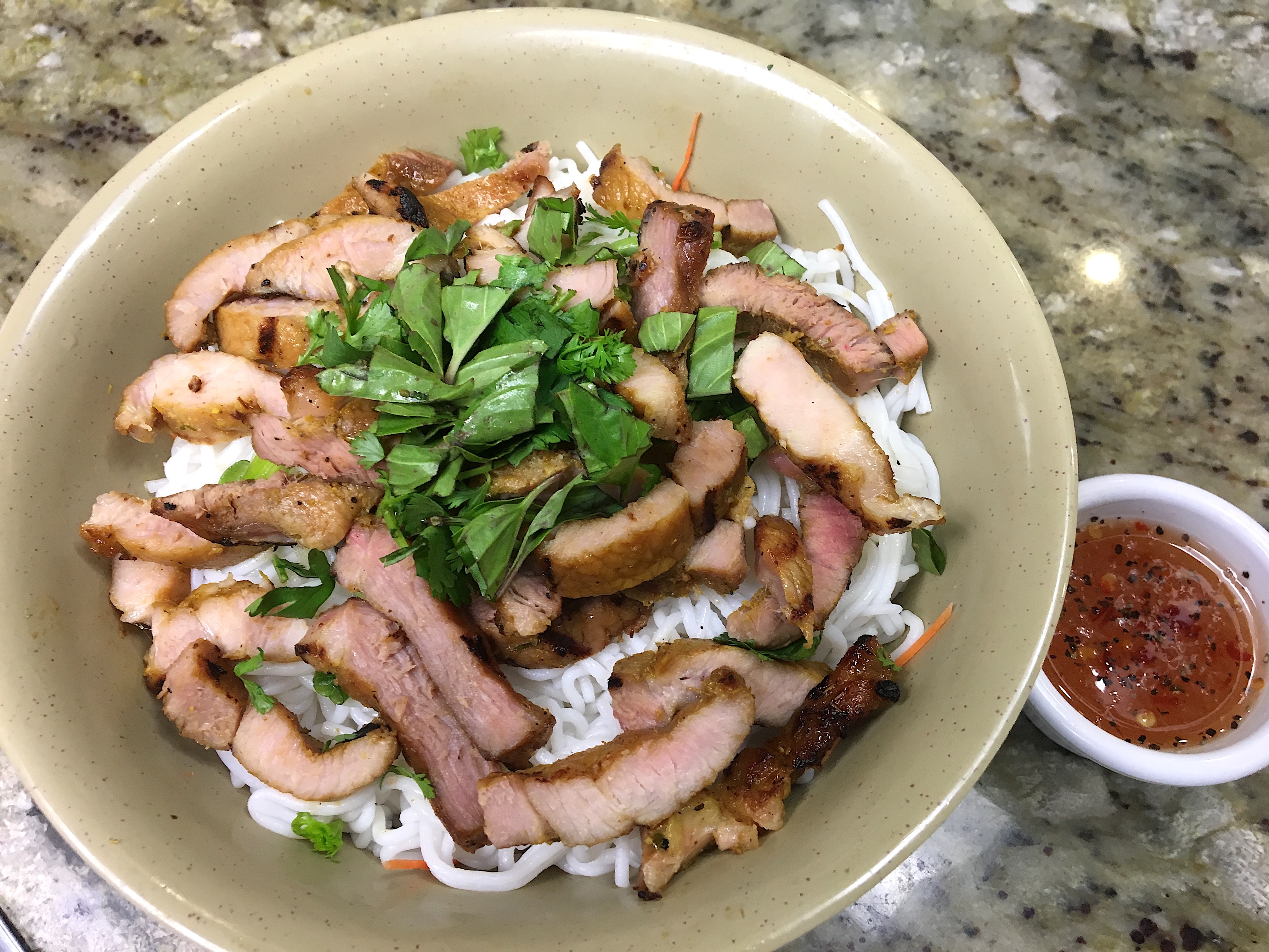 Basil Thai Park Circle