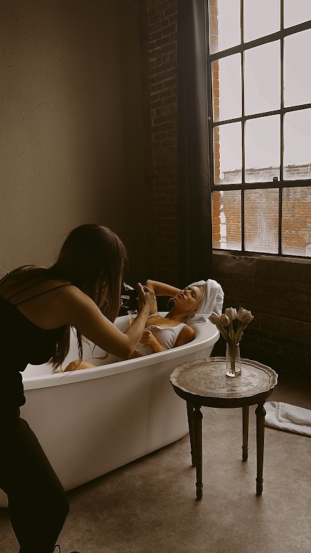 Elisa Mitchell Boudoir Studios portfolio — Professional sample 1