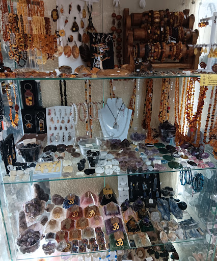The Treasures of Maguy Gallery - France