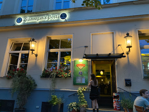 Flannigan's Post - Visual