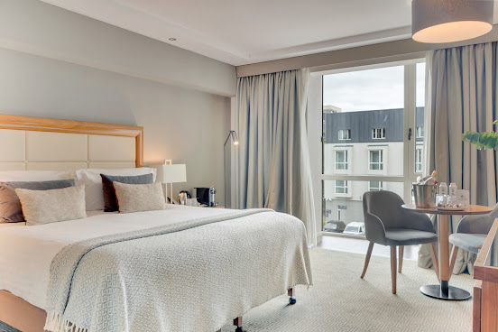 The Kingsley Hotel by null