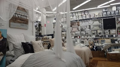 Bed Bath & Beyond