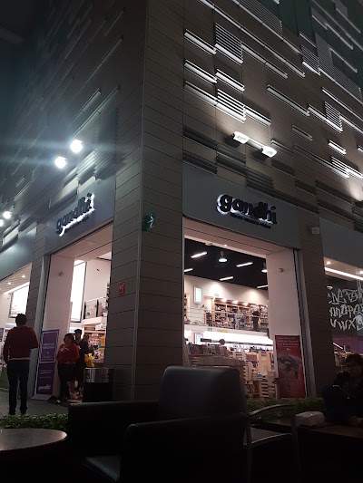 Photos of Librer&iacute;as Gandhi Acoxpa
