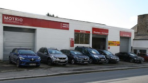 Photo n°1 de Garage Amaltis - Motrio à La Lucerne-d'Outremer (Magasin de pneus)