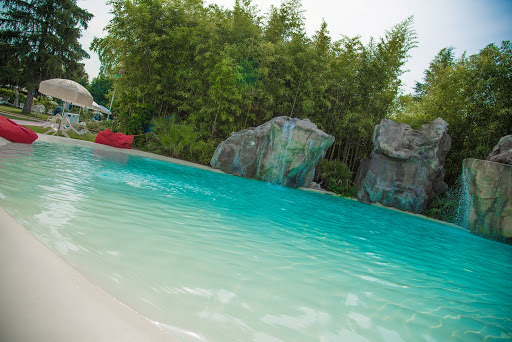 River pool and disco - Visual