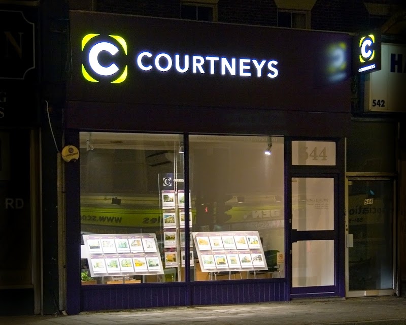 Courtneys Estate Agents East London photo 2