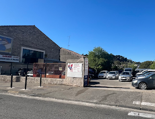 Photo n°5 de Carrosserie les 3 Palms à Marseille (Atelier de réparation de pneus)