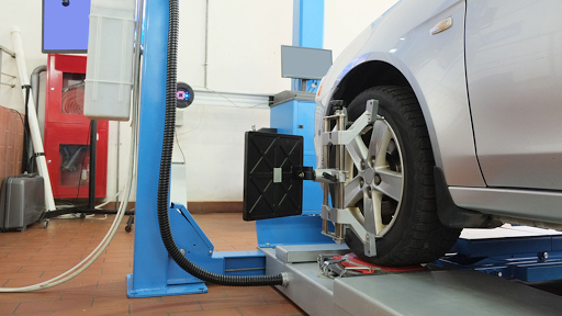 World Tires - Visual
